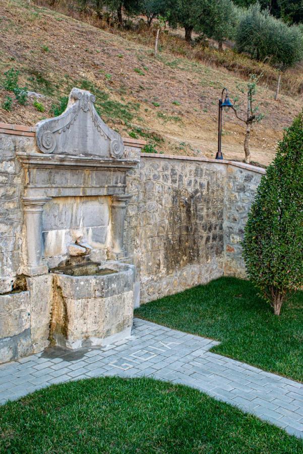 L'Antica Fontana - Casa Vacanze B&B วิจจาเนลโล ภายนอก รูปภาพ